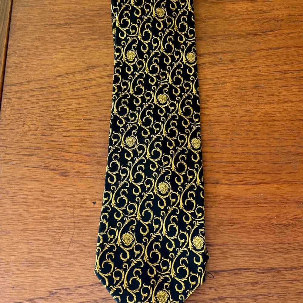 Gorgeous Black and Gold Versace Neck Tie